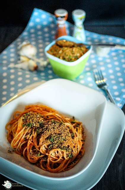 spaghetti alla mollica Nudeln Brotbrösel