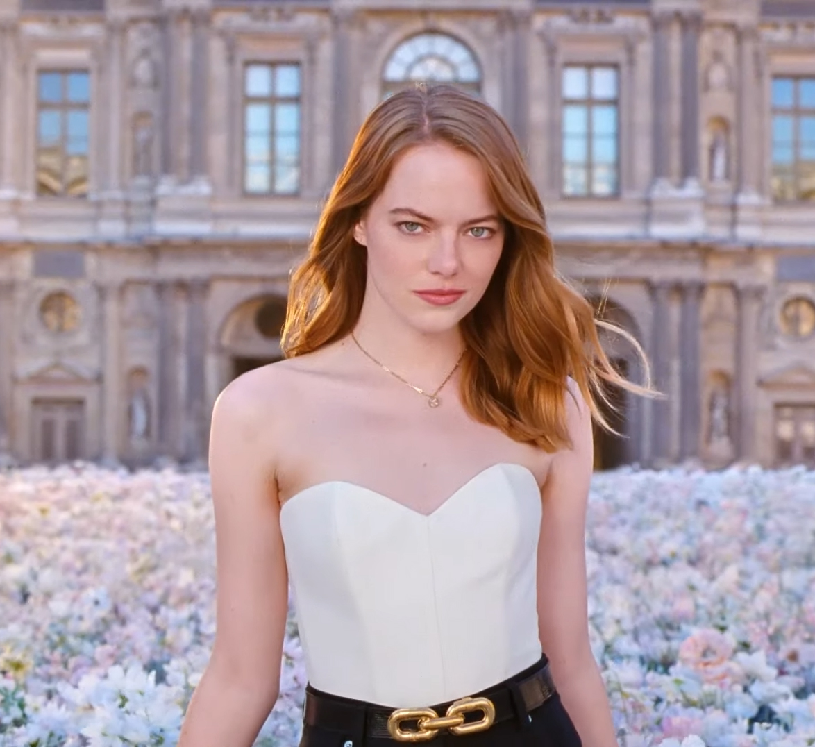 SNEAK PEEK : Emma Stone In Louis Vuitton