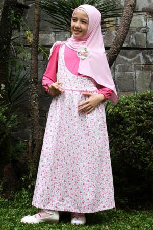 Contoh Model  Baju  Muslim Anak  Perempuan Terbaru  2014 