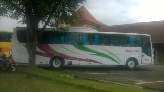 bus-dewi-sri-kajen