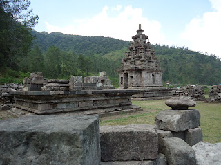 Candi IV