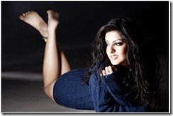 Amrita Prakash_hot _in bed