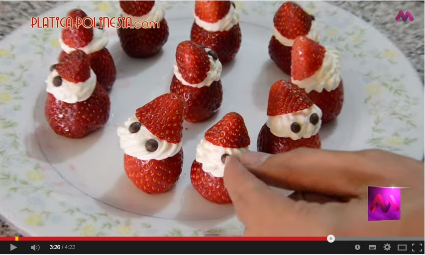 Video PAP postre fácil para hacer con los niños Frutillas con crema decoradas como Santa Claus