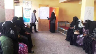 محافظ أسوان يتابع تنظيم دورات تدريبية لريادة الأعمال وجلسات الدوار للتوعية المجتمعية بقرى أسوان ودراو