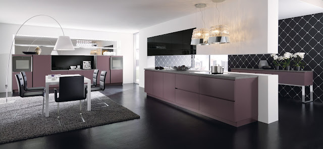 Cuisine design violette sans poignée style baroque par ALNO