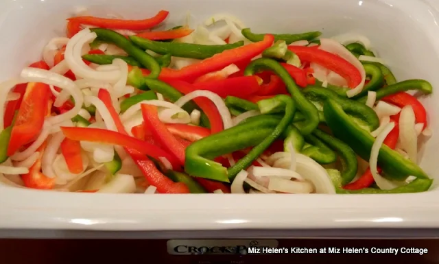 Crock Pot Italian Chicken at Miz Helen's Country Cottage