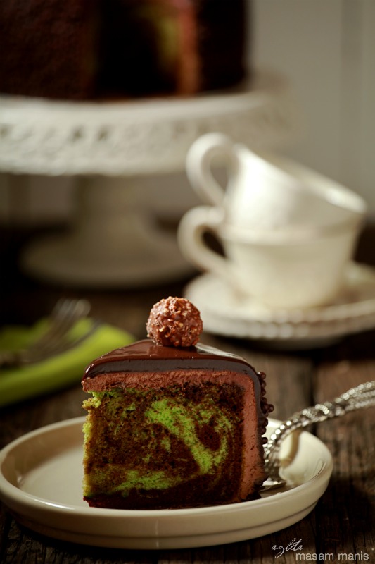 MOIST PANDAN MARBLE CAKE - masam manis