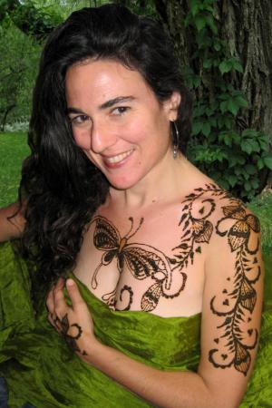 Together with the shape, as a rule,Henna Tattoos only for fun.