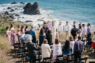 Boda íntima al lado del mar