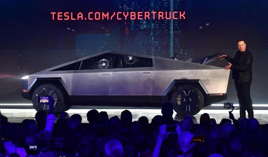 Tesla Gigafactory Director Leaves After Cybertruck Triumph!