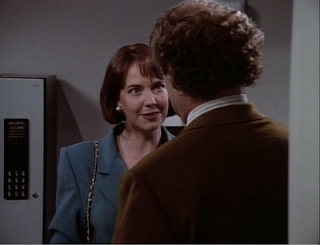 Bebe Glaser introduces herself to Frasier