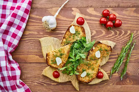 What is Garlic bread Recipe ? 