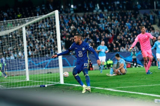 Hakim Ziyech usai mencetak gol dalam laga Malmo vs Chelsea, Rabu (3/11/2021) dini hari WIB (c) TT News Agency via AP Photo