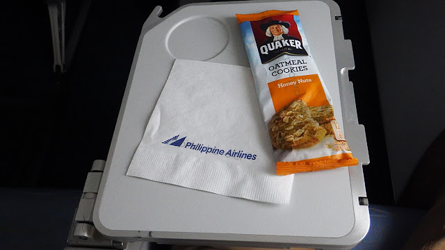 quaker oatmeal cookies as snack on a PAL flight