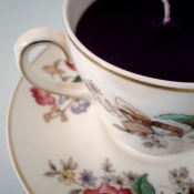 Black tea cup candle