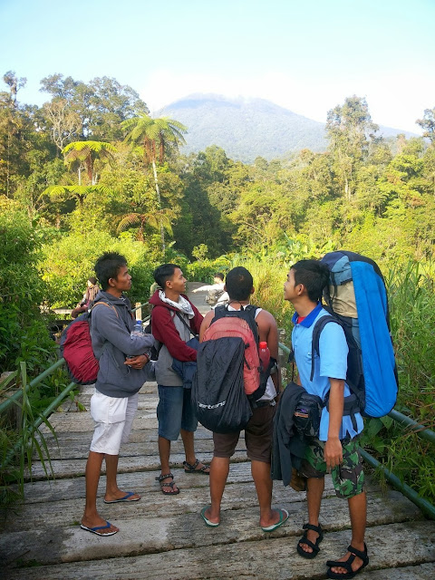 gunung_gede_pangrango_basecamp_telaga_biru_kandang_badak_tanjakan_setan_puncak_air_panas_cibodas