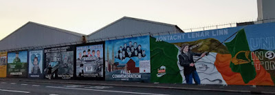 Belfast. Murales del Muro Internacional, en Falls Road.