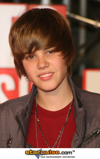 justin bieber 2009 photoshoot. justin bieber 2009 pictures.