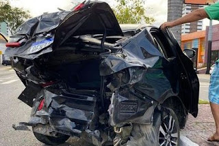 Carro fica esmagado após acidente em cruzamento na Paraíba 