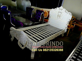 tempat tidur klasik ukir cat putih ducoclassic french vintage mewah-mebel classic furniture