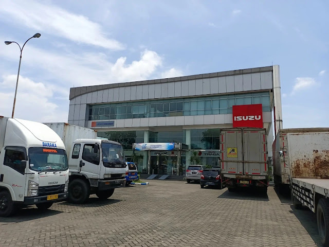isuzu waru isuzu waru
