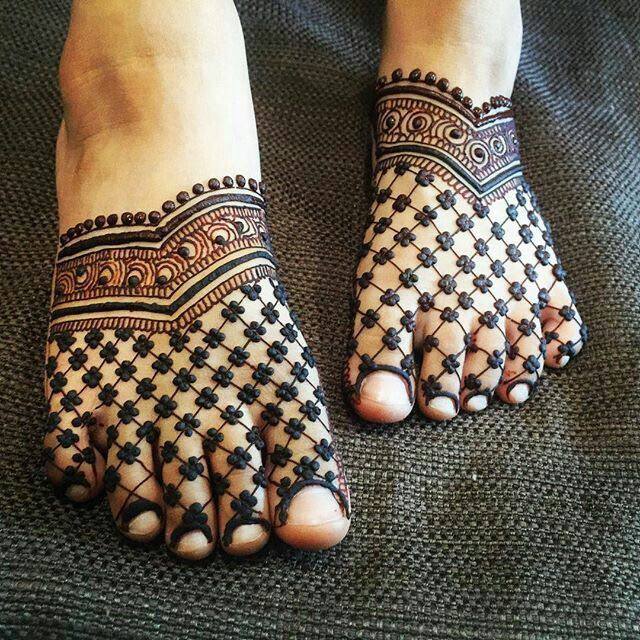 new Mehndi design 2018 feet