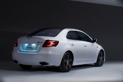 Suzuki-Kizashi-EcoCharge-Rear-Side