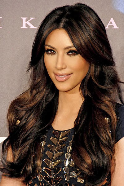 Kim Kardashian height, weight, figure size, body measurement, Biography, wiki, facebook, hot photos, wallpapers, imges, pics, photos, pictures