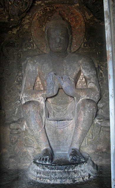 buddha statue at the aurangabad caves