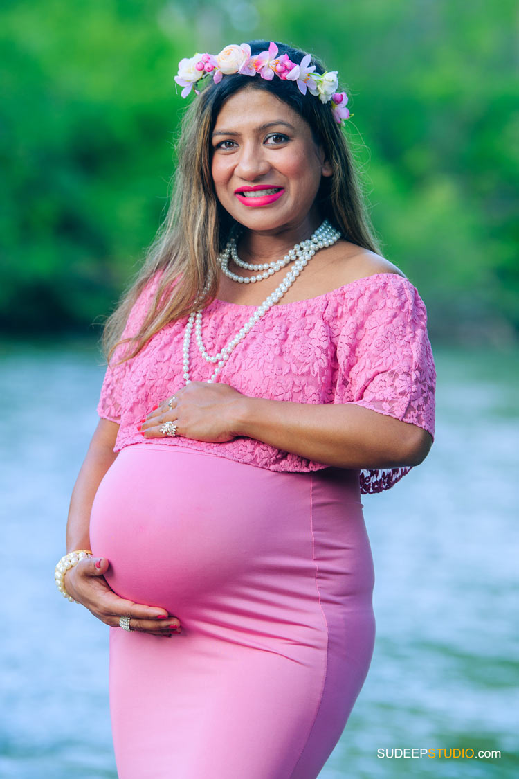 Ann Arbor Saline Maternity Photography in Pink Dress by SudeepStudio.com Ann Arbor Newborn Baby Portrait Photography