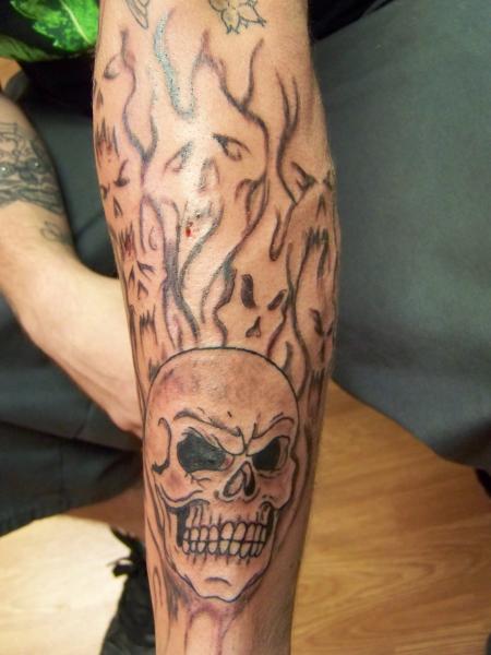 Still about skull tattoos design but on this artciles more interesting 