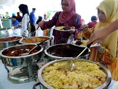 More food pixthis makes me salivate now Malay wedding food is so rich