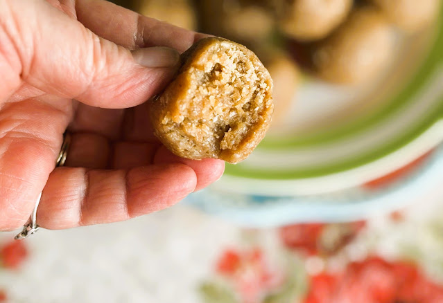 Peanut Butter Cookie Dough Energy Bites