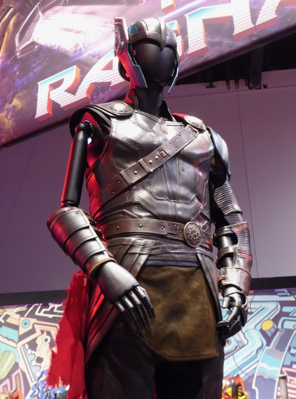 Thor Ragnarok movie costume