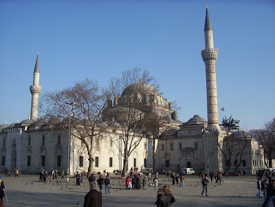 50 Most Beautiful Islamic Mosque designs around the World