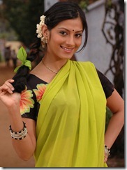 Sindhu Tolani in Murattu Kaalai Movie Stills