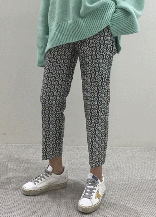 Patterned Ankle-Grazer Pants