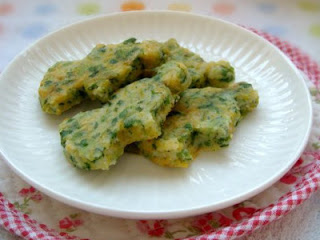 Pumpkin, spinach and egg pancake