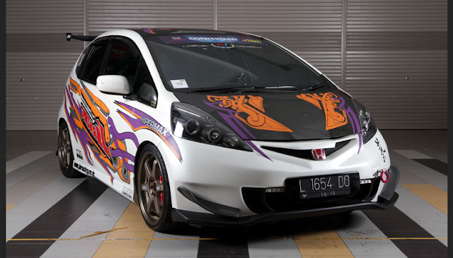 Foto Modifikasi Mobil Honda Jazz Ceper Abis