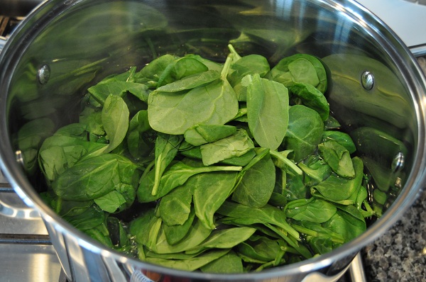 Blanch the beans sprouts for 30 seconds, remove from water, drain ...