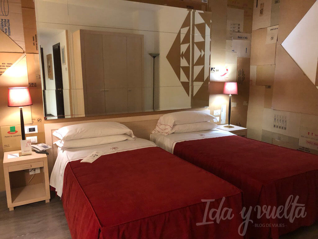 Hotel Al Cappello Rosso Bolonia habitación Cheap