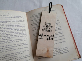 ozdobiona drewniana zakładka do książki