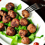 Meatballs with green salad recipe 