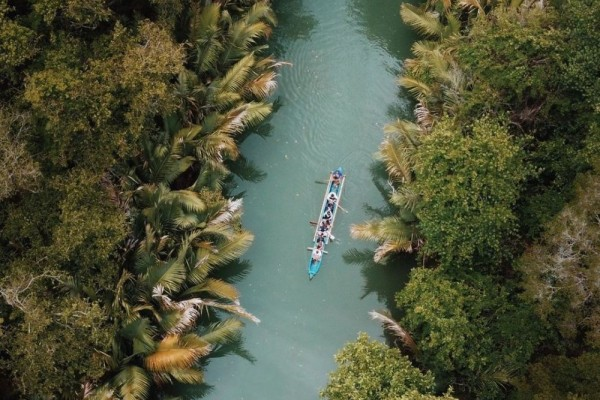 10 Tempat Wisata di Pulau Jawa Yang Harus Dikunjungi Menurut Turis Asing