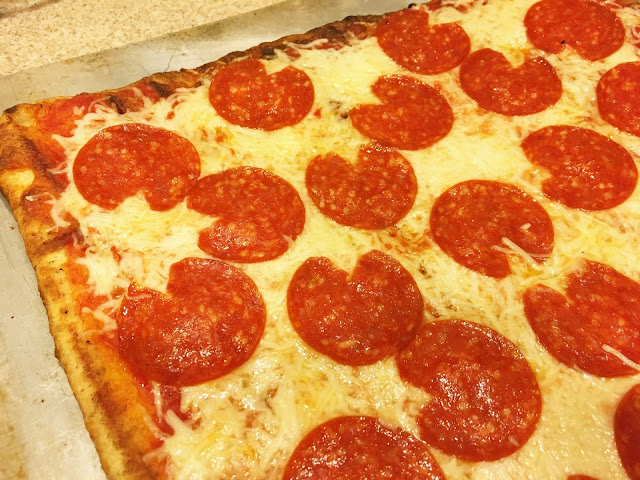 Heart Shaped Pepperoni Pizzas for Valentine's Day [www.chasinmasonblog.com]