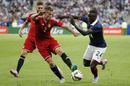 Alderweireld: "No quiero estar un año en el banquillo" Alderweireld: "No quiero estar un año en el banquillo"