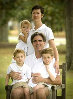 picture of Randy Pausch and family