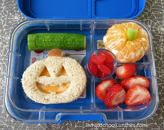 Halloween Bento Lunch for Kids - The Soccer Mom Blog