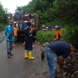 Terima Laporan Masyarakat DLH PALI Terjumkan Team Kebersihan Sapu Bersih Sampah 