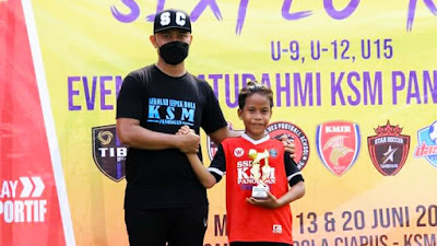 Aldo Bareto Pemain Terbaik dan Top Skor 7 Gol di SIXFEO KSM U-10 Tahun 2021